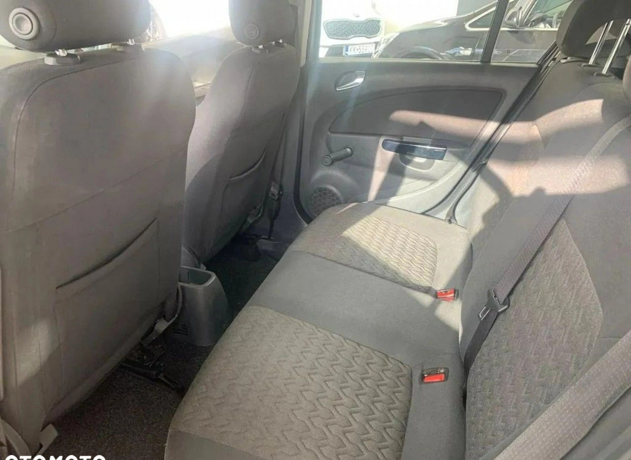 Opel Corsa cena 24300 przebieg: 156371, rok produkcji 2013 z Jastrowie małe 121